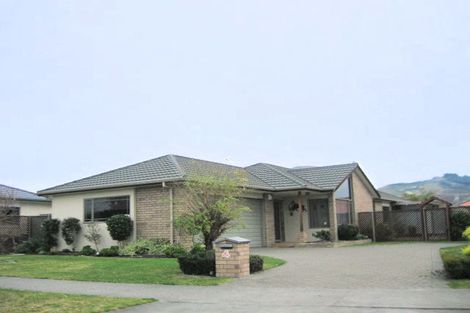 Photo of property in 4 Beaufort Place, Taradale, Napier, 4112