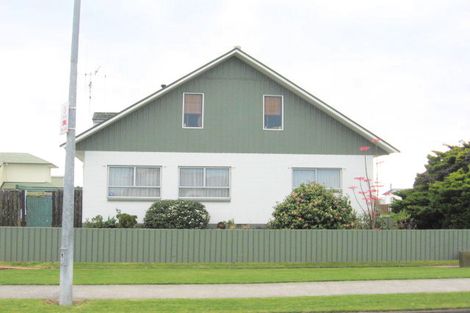 Photo of property in 4 Logan Road, Papamoa Beach, Papamoa, 3118