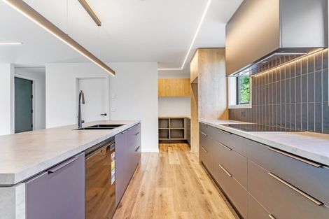 Photo of property in 33 Home Street, Winton, 9720
