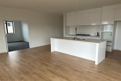 Photo of property in 24 Ogilvie Avenue, Chartwell, 3210