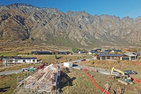 Photo of property in 11 Double Cone Road, Jacks Point, Queenstown, 9371