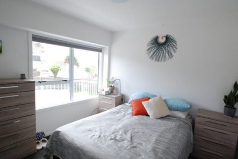 Photo of property in 11/32u Akaroa Drive, Maupuia, Wellington, 6022