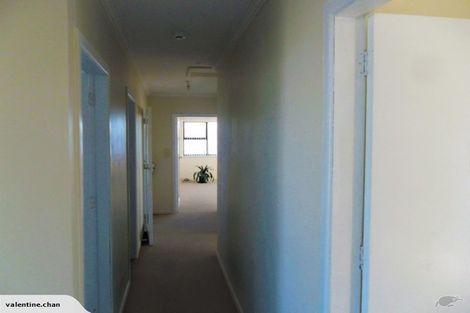 Photo of property in 40 Cunliffe Street, Johnsonville, Wellington, 6037