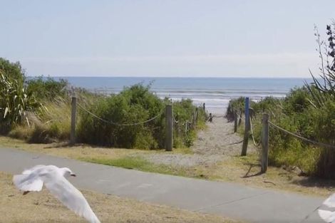 Photo of property in 1b/25 Maclean Street, Paraparaumu Beach, Paraparaumu, 5032