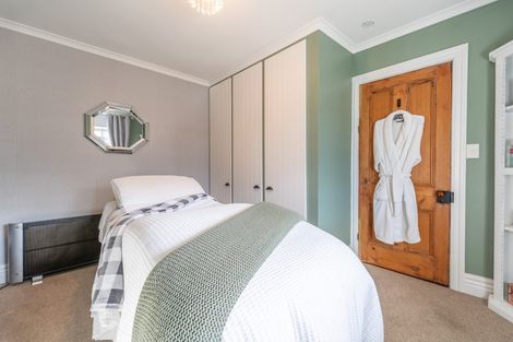 Photo of property in 136 Talbot Street, Geraldine, 7930