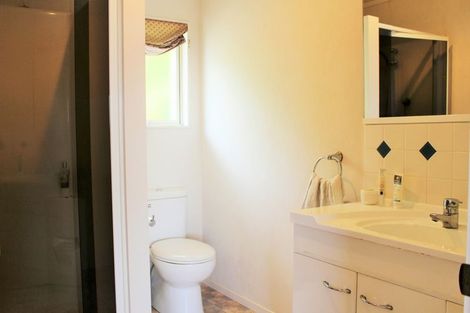 Photo of property in 24 Grovenor Drive, Orewa, 0931