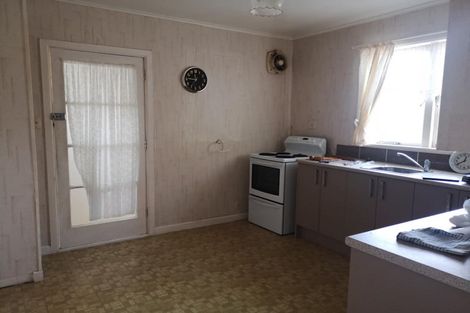 Photo of property in 1/15 Kia Ora Road, Beach Haven, Auckland, 0626