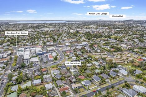 Photo of property in 2/12 Evans Road, Glen Eden, Auckland, 0602