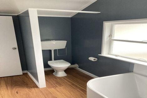 Photo of property in 4 Gore Street, Seatoun, Wellington, 6022