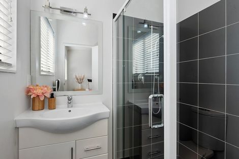 Photo of property in 131h Rototuna Road, Rototuna, Hamilton, 3210