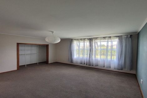 Photo of property in 79 Lauderdale Road, Birkdale, Auckland, 0626