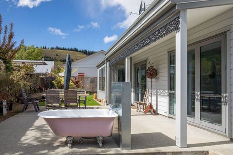 Photo of property in 21 Sunderland Street, Clyde, 9330