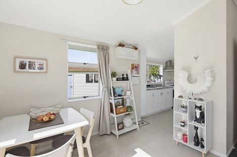 Photo of property in 27 Morgan Crescent, Levin, 5510