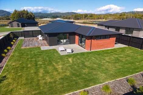 Photo of property in 11 Hinau Crescent, Kaiata, Greymouth, 7805