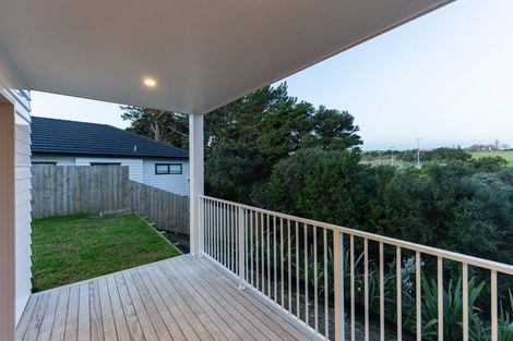 Photo of property in 69 Glenvar Ridge Road, Long Bay, Auckland, 0630