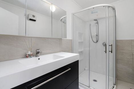 Photo of property in 15 Elmslie Place, Owhata, Rotorua, 3010