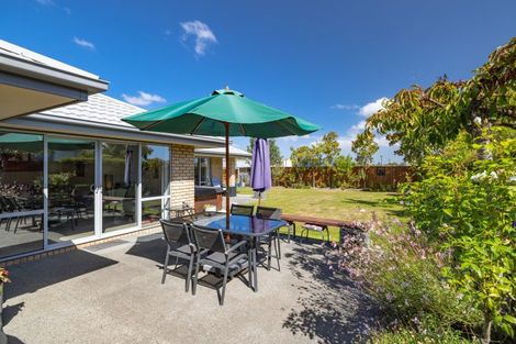Photo of property in 15 Cairnbrae Drive, Prebbleton, 7604