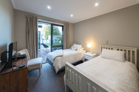 Photo of property in 11 Mcfarlane Terrace, Wanaka, 9305