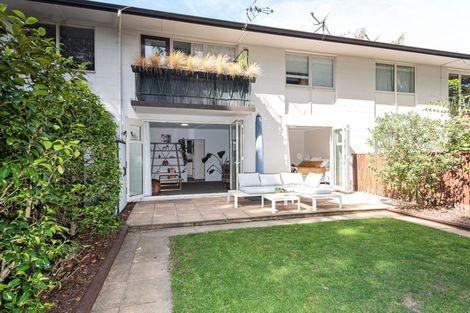 Photo of property in 2/78 Holly Road, St Albans, Christchurch, 8014