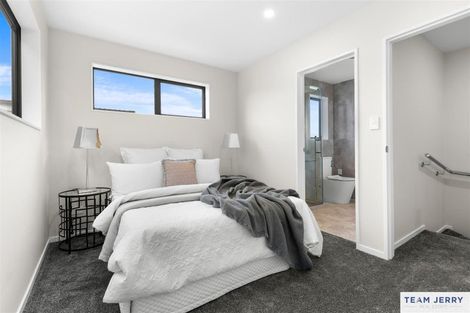 Photo of property in 105b Grove Road, Papakura, 2110