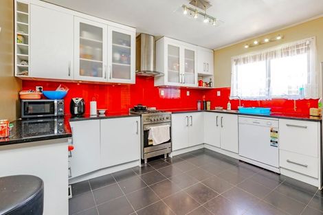 Photo of property in 37 Walters Road, Takanini, 2112