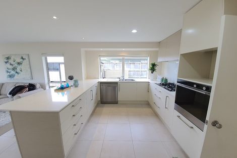 Photo of property in 99 Bayvista Drive, Karaka, Papakura, 2113