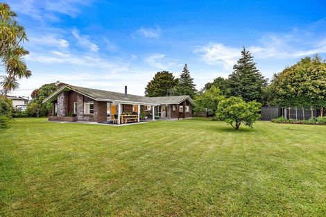 Photo of property in 39 Harbour View Road, Point Wells, 0986