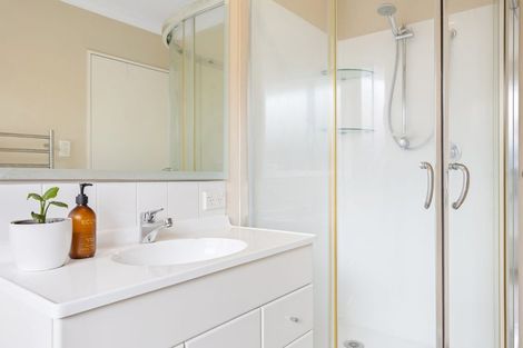 Photo of property in 100 Courtenay Drive, Kaiapoi, 7630