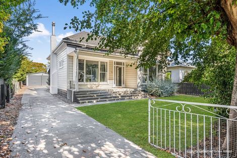 Photo of property in 702 Avenue Road West, Saint Leonards, Hastings, 4120
