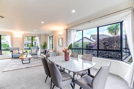 Photo of property in 4 Mahina Place, Te Atatu Peninsula, Auckland, 0610