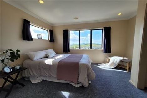 Photo of property in 3 Comber Place, Johnsonville, Wellington, 6037