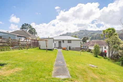 Photo of property in 17 Mcgowan Road, Wainuiomata, Lower Hutt, 5014