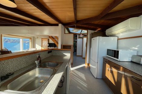 Photo of property in 149a Marine Parade, Seatoun, Wellington, 6022