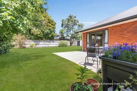 Photo of property in 8a Norfolk Drive, Cambridge, 3434