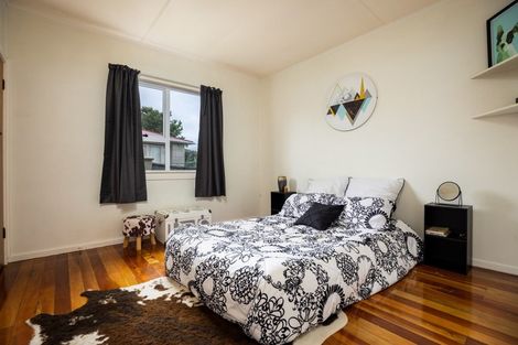 Photo of property in 327 Frankley Road, Ferndale, New Plymouth, 4310