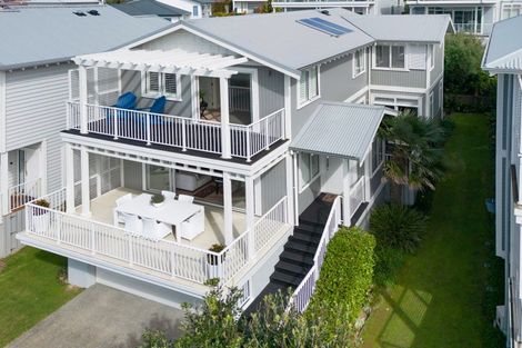 Photo of property in 9 Landmark Terrace, Orewa, 0931