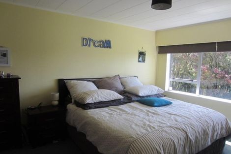Photo of property in 10f9 Petherick Crescent, Johnsonville, Wellington, 6037