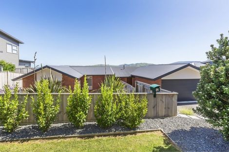 Photo of property in 12 Pacific View, Whitby, Porirua, 5024