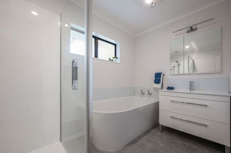 Photo of property in 40 Kent Terrace, Taradale, Napier, 4112