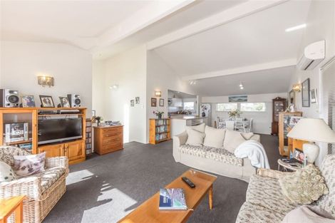 Photo of property in 46b Rosario Crescent, Red Beach, 0932