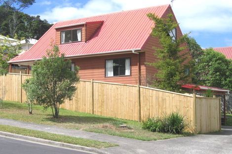 Photo of property in 1/7 Fernlea Rise, Bayview, Auckland, 0629