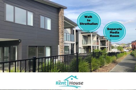 Photo of property in 4/60 Hayfield Way, Karaka, Papakura, 2580