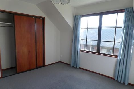 Photo of property in 5 Broadfell Avenue, Avonhead, Christchurch, 8042