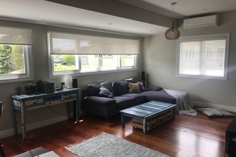Photo of property in 5 Hutchinson Avenue, New Lynn, Auckland, 0600