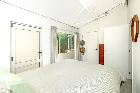 Photo of property in 86 Fortescue Street, Mahia, 4198