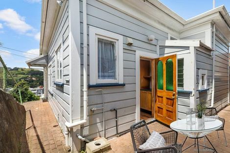 Photo of property in 120 Wallace Street, Mount Cook, Wellington, 6021