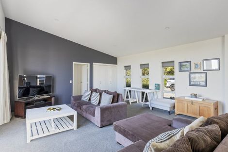 Photo of property in 576a Mangorei Road, Mangorei, New Plymouth, 4371
