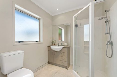 Photo of property in 10c Landon Place, Pukekohe, 2120