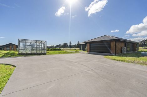 Photo of property in 1356a South Road, Kaitake, New Plymouth, 4374