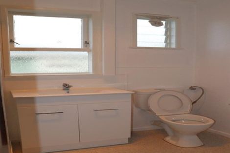 Photo of property in 103 Weldene Avenue, Glenfield, Auckland, 0629